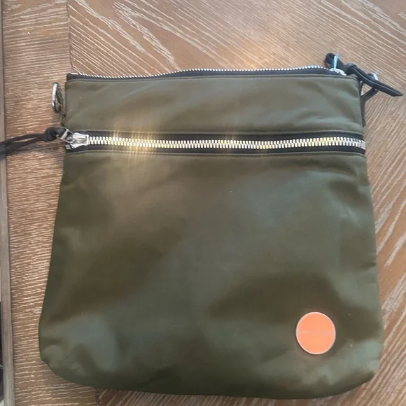 Shorty Love Olive Crossbody Bag with Pink Trim and matching wallet - Picture 6 of 16